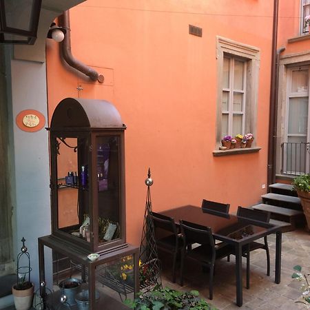 Bed & Breakfast Del Teatro Кальи Экстерьер фото